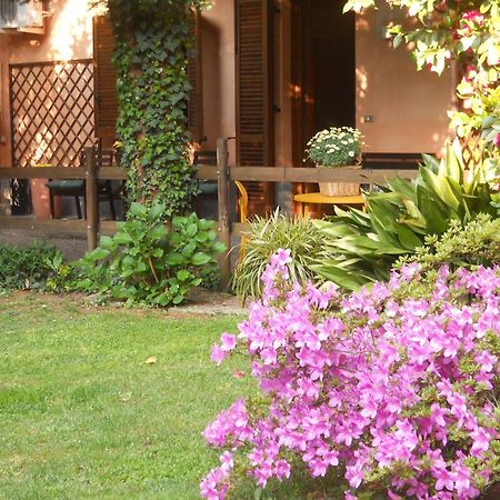 B&B Il Cortile Malpensa Casorate Sempione Luaran gambar